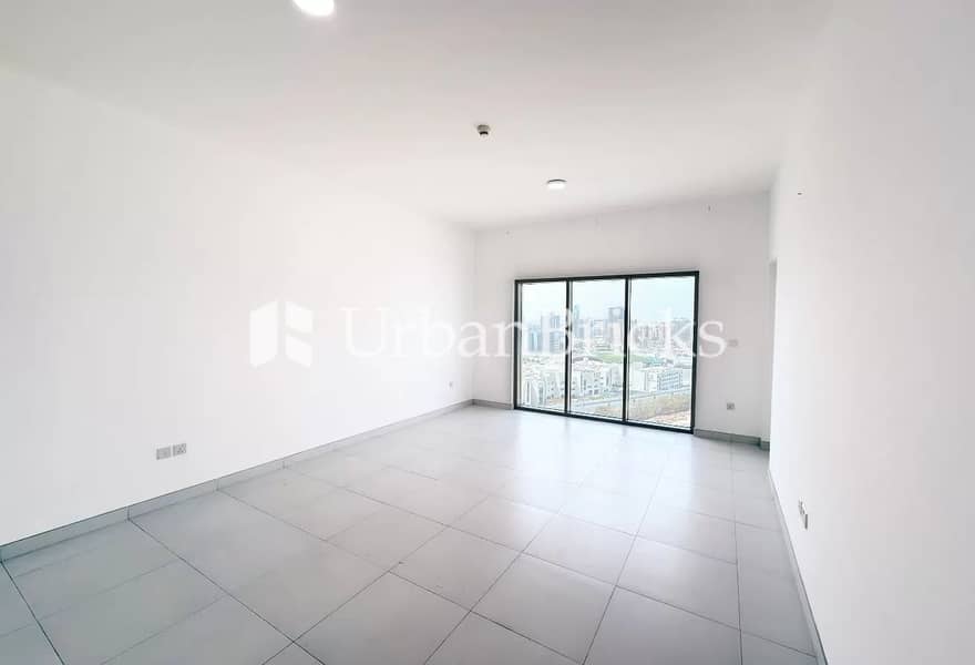 Spacious Bright Layout | Flexible Cheques | Vacant Spacious Bright Layout | Flexible Cheques | Vacant