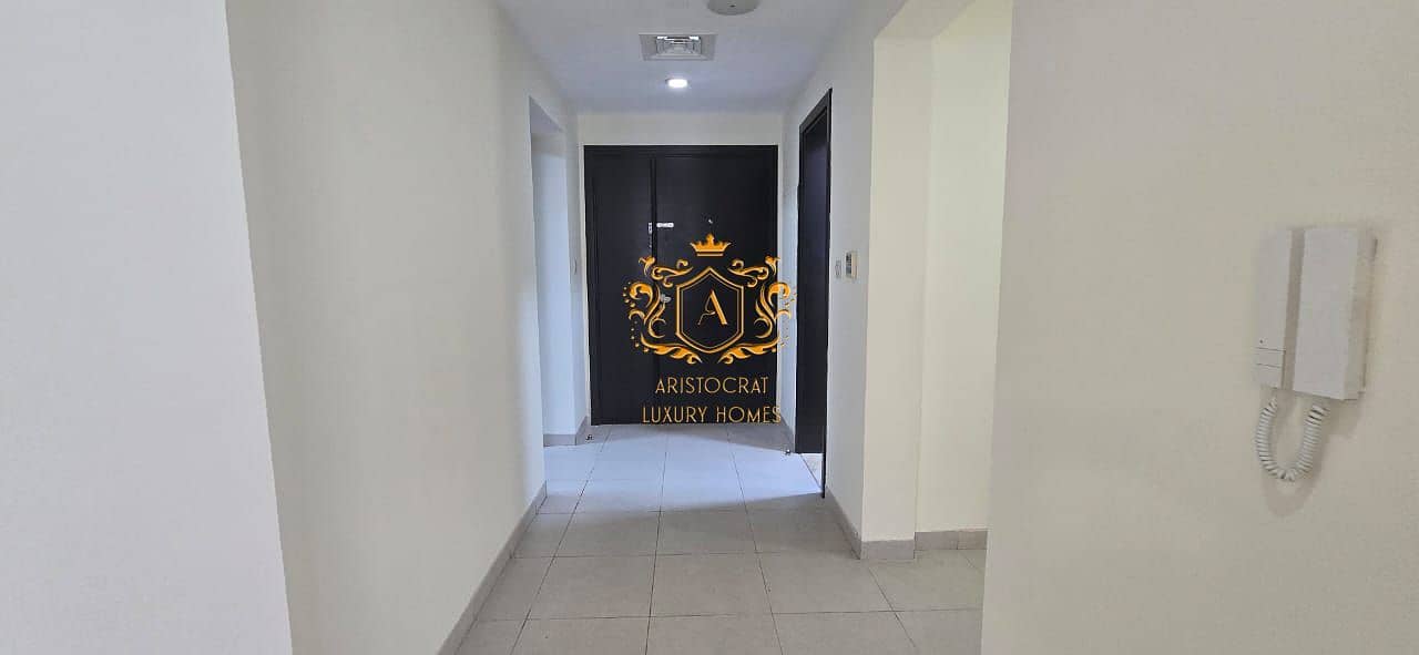 4 Corridor 02. jpeg
