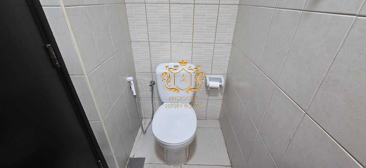 6 powder-room 02. jpeg