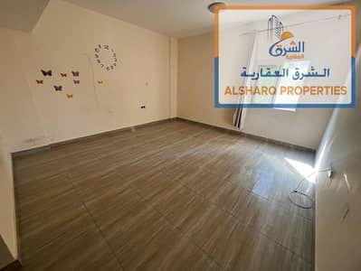 استوديو  للايجار في كورنيش عجمان، عجمان - 5bab48e8-54d4-43a4-bcc9-c47874f1809b. jpg