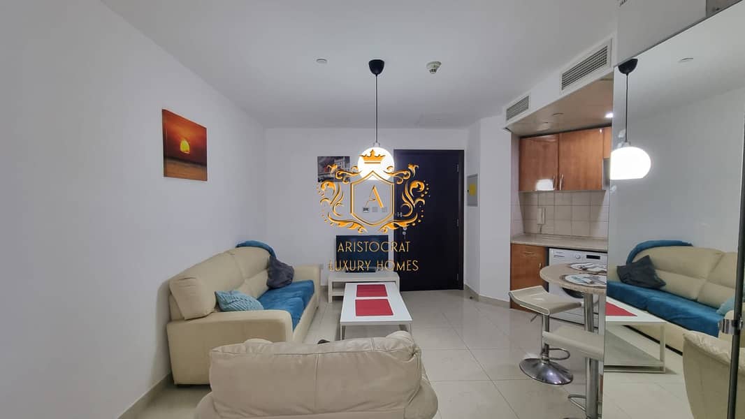 13 Living-room 04. jpg