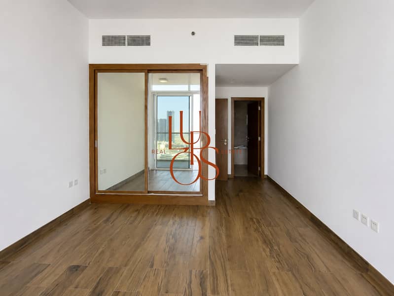 5 Apartment_08_Bedroom_Entrance_View. jpg