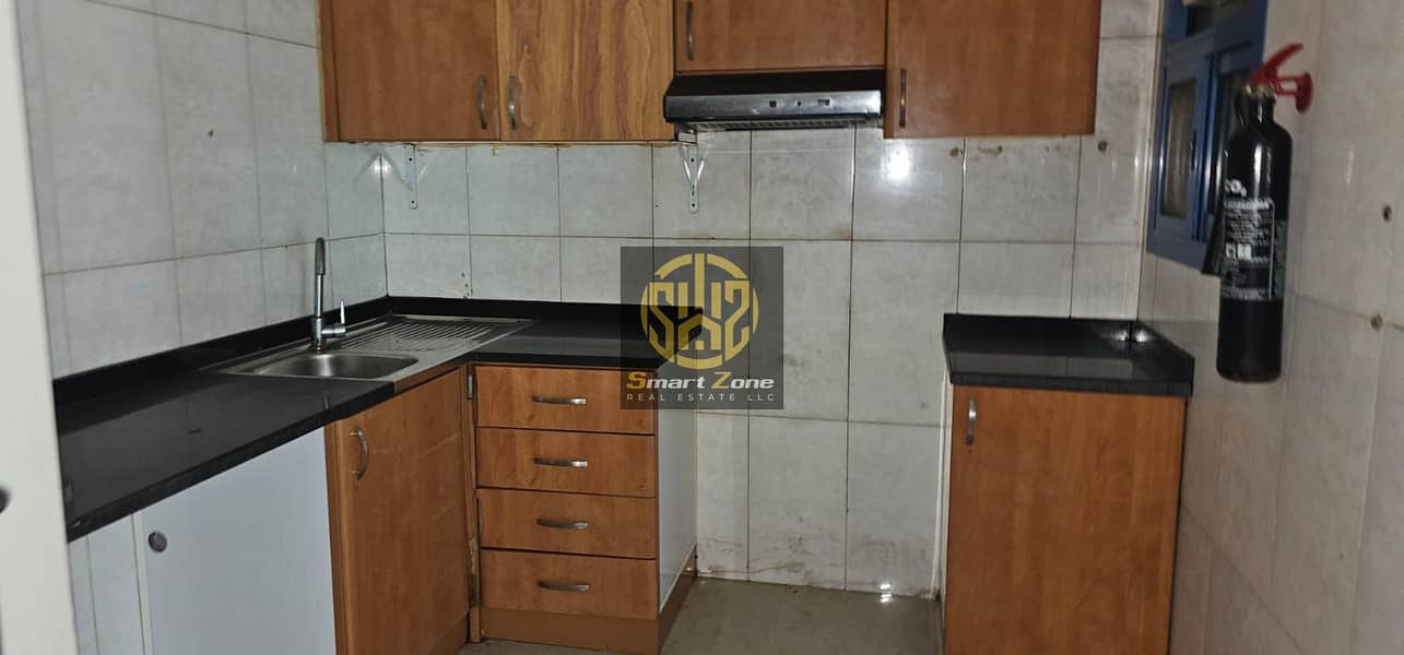 2 71ecab73-eabb-460e-8d92-9fd2639a8d15. jpg