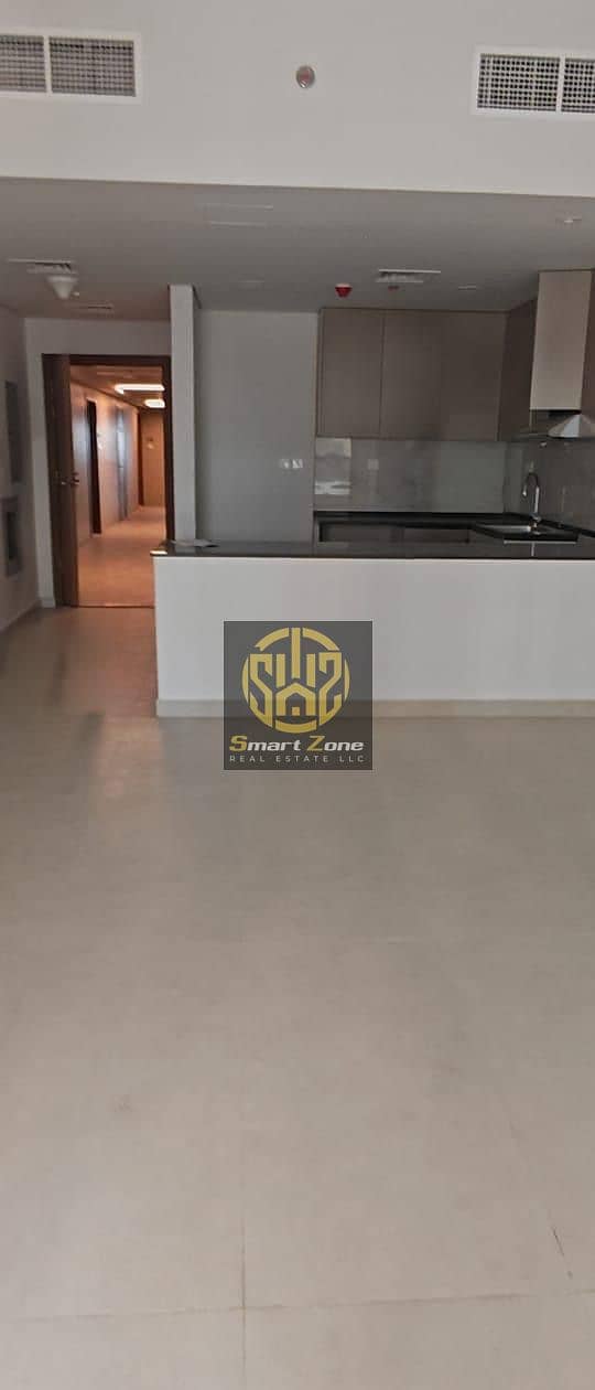 4 07fd013c-af44-423f-9b57-f200046c0372. jpg