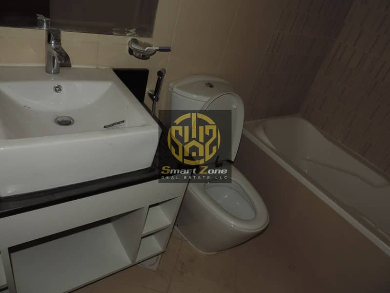 4 0919_1567790566ajman-one-towers-bath-ajman-properties_. jpg