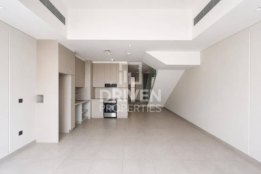 Ready to Move in | Well-Maintained | Area Expert Ready to Move in | Well-Maintained | Area Expert