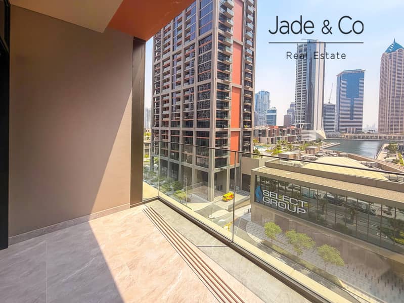 Community Expert | Brand New | Mid Floor Community Expert | Brand New | Mid Floor