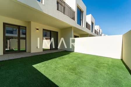 3 Schlafzimmer Townhouse zum zur Miete in Dubai South, Dubai - Reihenhaus in Dubai South,Emaar South,Expo Golf Villas,Expo Golf Villas 1 (Parkside 1), 3 schlafzimmer, 100000 AED - 16232606 3 Schlafzimmer Townhouse zum zur Miete in Dubai South, Dubai - Reihenhaus in Dubai South,Emaar South,Expo Golf Villas,Expo Golf Villas 1 (Parkside 1), 3 schlafzimmer, 100000 AED - 16232606