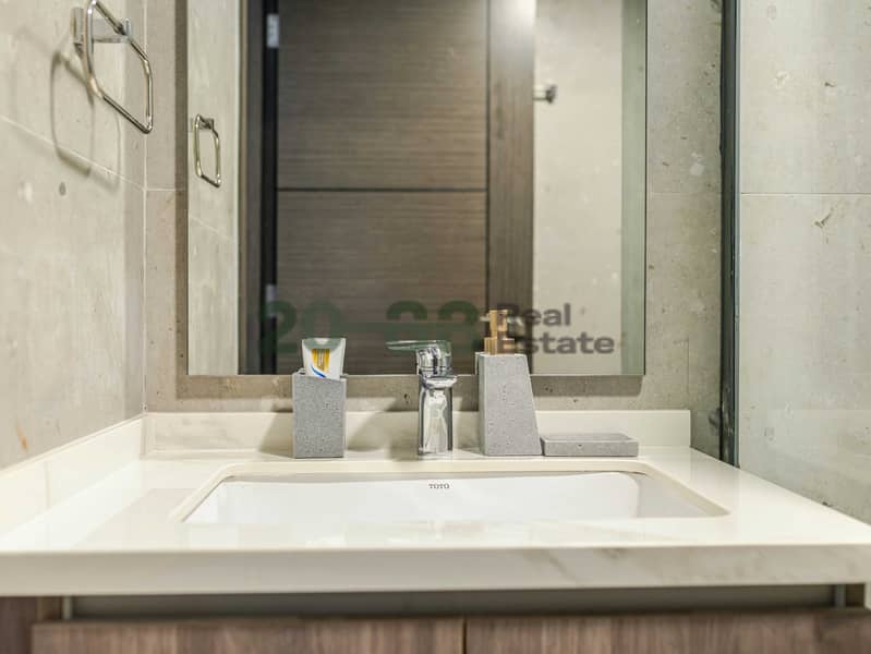 38 Paragon1300019. jpg