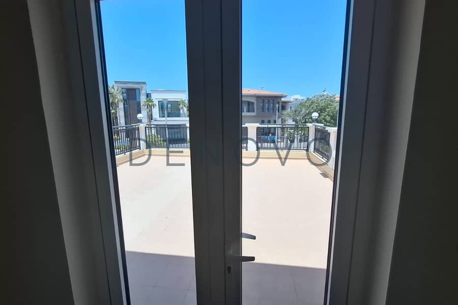 28 Property Image