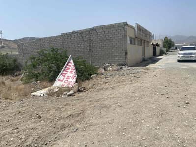 Plot para en Alquiler en Al Hayl, Fujairah - 2iBaQuIiEz3W8ahbQ2zczpi4lANQpUih7F3Uq3Wc