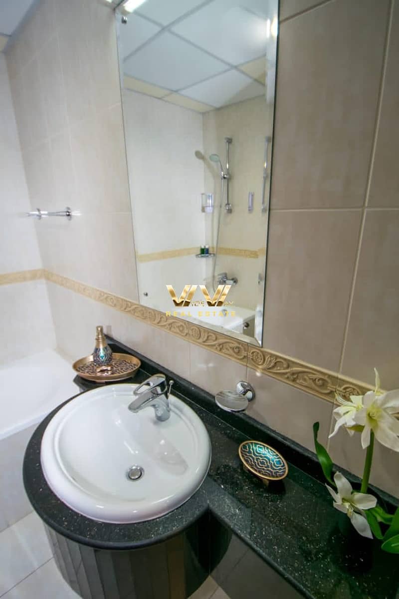 7 bath. jpeg
