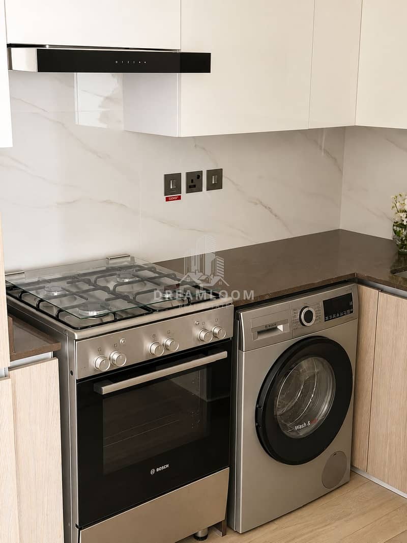 7 Kitchen. png