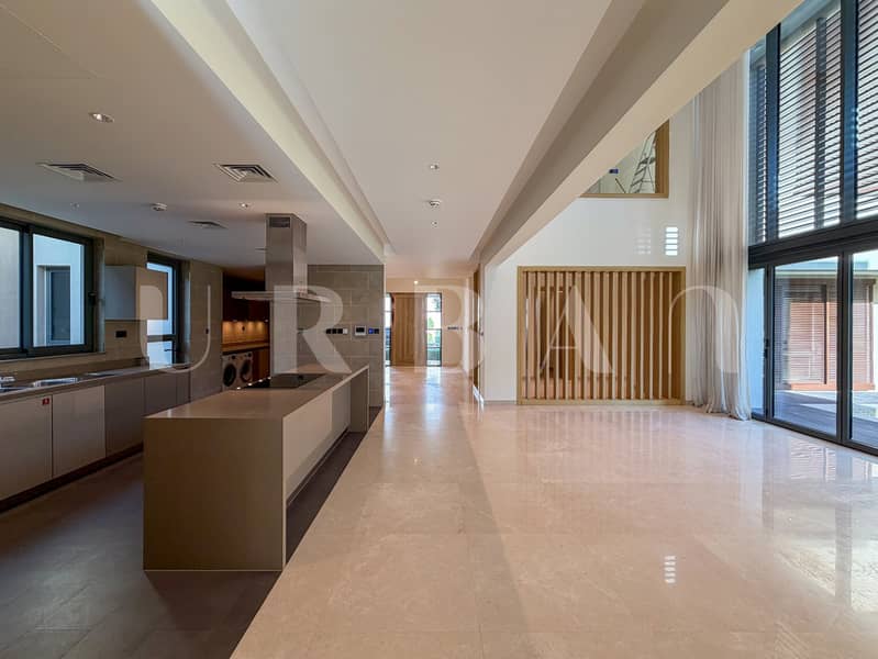6 05_Main_Kitchen. JPG