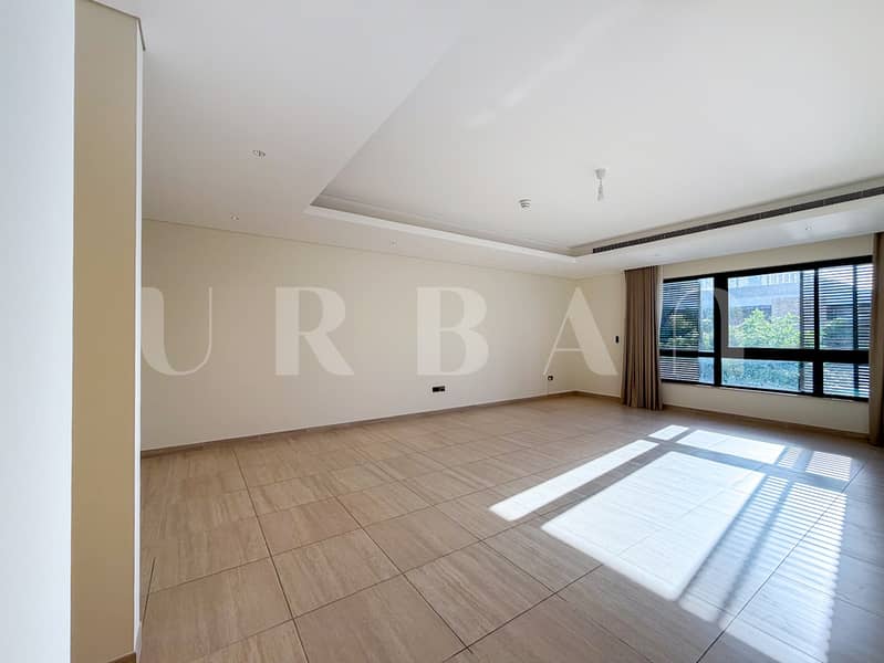 12 02_Living_Room_Second_Angle. JPG