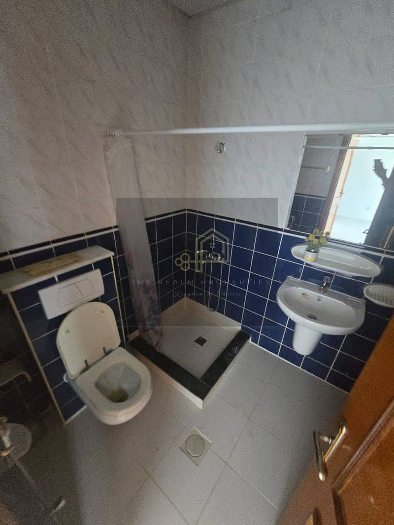 11 1001338905. jpg