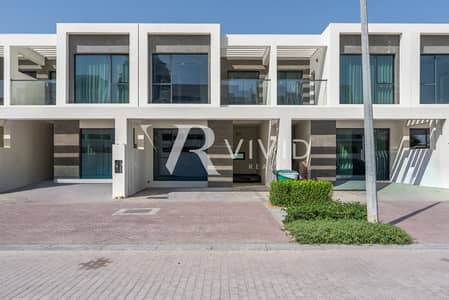4 Camere Townhouse in affitto a DAMAC Hills, Dubai - Villetta a schiera a DAMAC Hills，Trump Estates，BelAir The Trump Estates, 4 camere da letto, 185000 AED - 16236806
