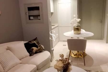 1 Bedroom Flat for Rent in Business Bay, Dubai - Modern Furnished | 1 Bedroom +balcony | CANAL VIEW