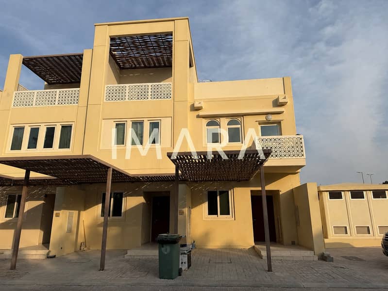 Rare Corner Unit | Priced to Sell | Vacant Rare Corner Unit | Priced to Sell | Vacant