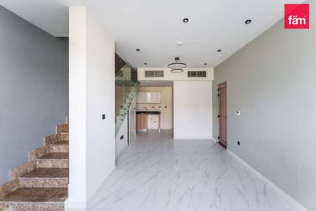 1 habitación Townhouse para en Venta en Rukan, Dubai - Casa adosada en Rukan,Rukan 3, 1 dormitorio, 1100000 AED - 16238122 1 habitación Townhouse para en Venta en Rukan, Dubai - Casa adosada en Rukan,Rukan 3, 1 dormitorio, 1100000 AED - 16238122