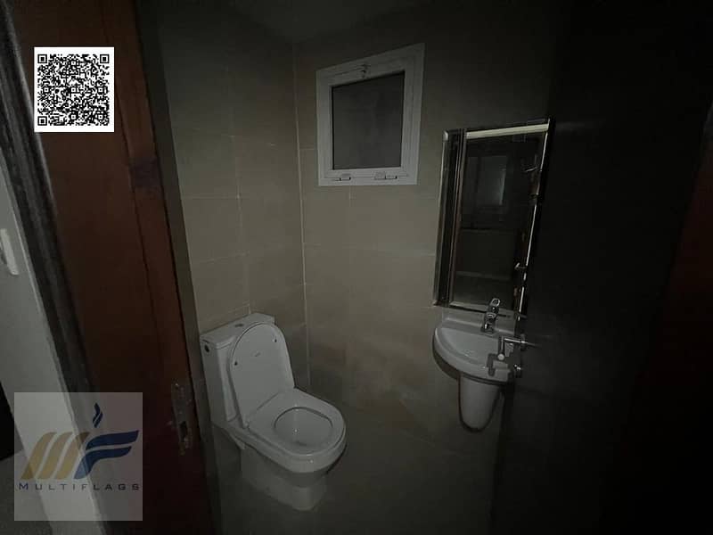 13 ad6eea62-c2cb-4b0c-a42b-827a3dd927e8. jpg