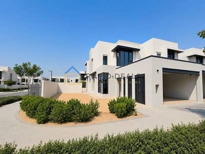 4 Bedroom Townhouse for Sale in Jebel Ali Village, Dubai - Large Plot | Corner Unit | 4BR + Maid | Near Park