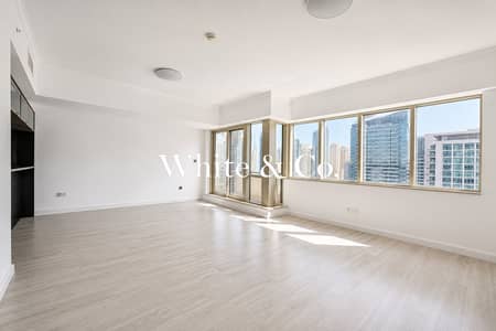 1 Bedroom Apartment for Rent in Dubai Marina, Dubai - Upgraded | Marina Views | Available Now