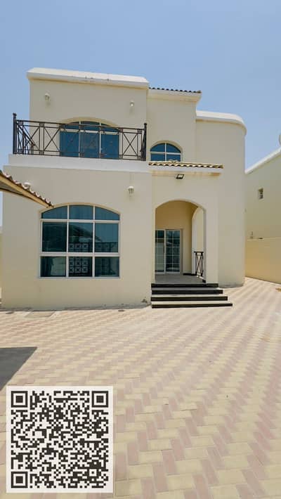 5 habitaciones Villa para en Alquiler en Al Rawda, Ajman - c3fbd981-6a45-439c-acd3-73d8590307e6. jpg