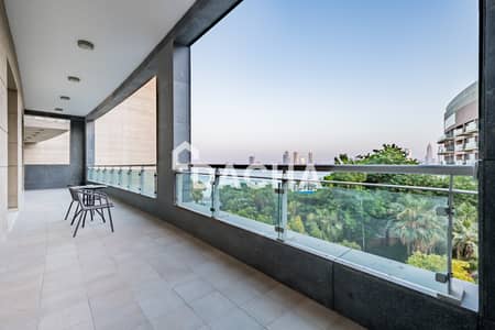 2 Bedroom Apartment for Sale in Palm Jumeirah, Dubai - Large Terrace | Stunning Sea Views | Vacant Unit