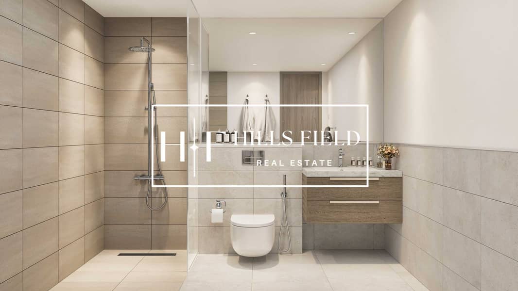 6 Bathroom. jpg