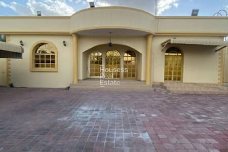 4 Bedroom Villa for Rent in Al Barsha, Dubai - Single Story Villa with service block 4 Bedroom Villa for Rent in Al Barsha, Dubai - Single Story Villa with service block