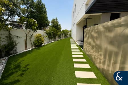 3 habitaciones Townhouse para en Venta en DAMAC Hills 2 (Akoya by DAMAC), Dubai - Casa adosada en DAMAC Hills 2 (Akoya by DAMAC),Claret, 3 dormitorios, 2310000 AED - 16240105 3 habitaciones Townhouse para en Venta en DAMAC Hills 2 (Akoya by DAMAC), Dubai - Casa adosada en DAMAC Hills 2 (Akoya by DAMAC),Claret, 3 dormitorios, 2310000 AED - 16240105