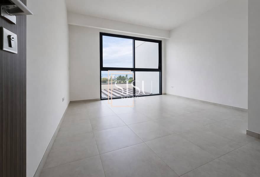 7 20260330_1325_Luxurious_Interior_View_gen_01kmzeprg8f8paje395nsns9qp. jpg