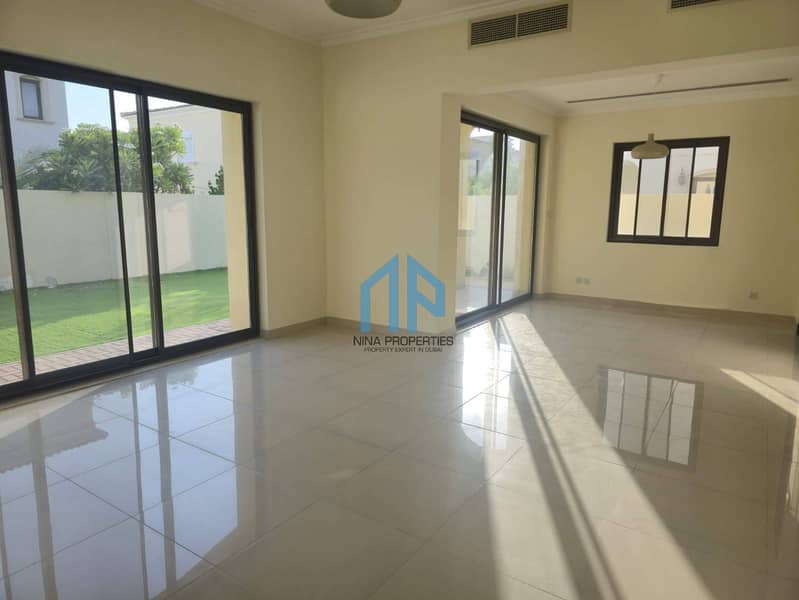 Spacious 4 Bed Villa | 1 Month Free Rent | Vacant Spacious 4 Bed Villa | 1 Month Free Rent | Vacant