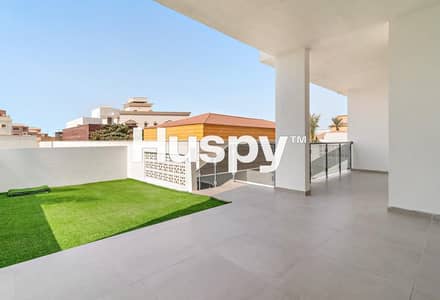 7 Bedroom Villa for Rent in Khalifa City, Abu Dhabi - Large Garden | Compound Pool | 2 Majlis Spaces 7 Bedroom Villa for Rent in Khalifa City, Abu Dhabi - Large Garden | Compound Pool | 2 Majlis Spaces