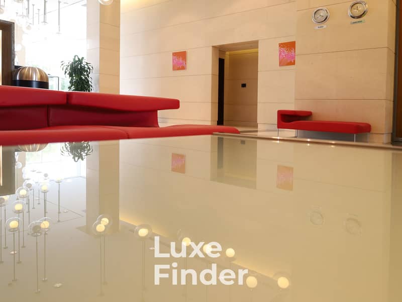 7 Indoor Seating. jpg