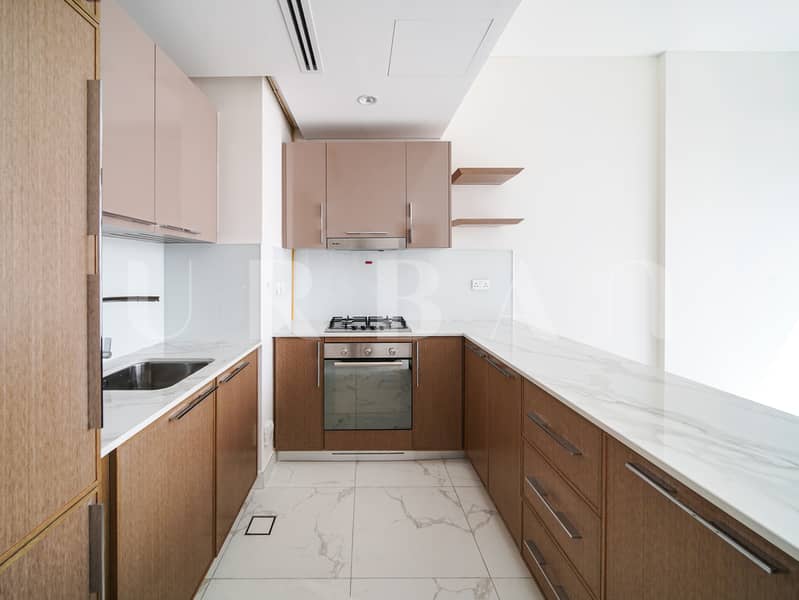 8 ADU00834. JPG