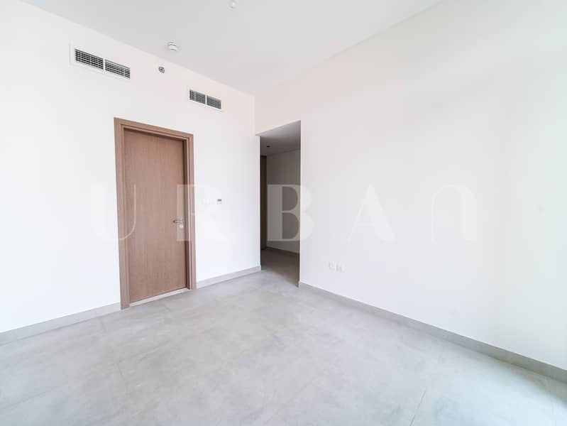 15 ADU00876. JPG