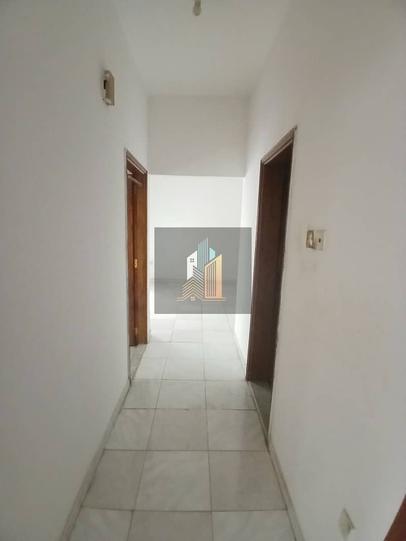 3 82290. jpg