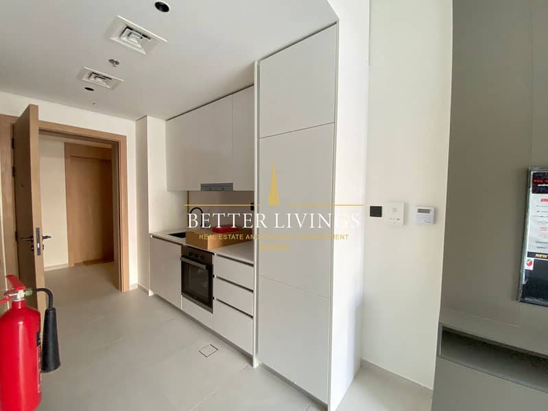 9 57498cbf-6f26-4cec-8ec7-c558a8deacf6. jpg