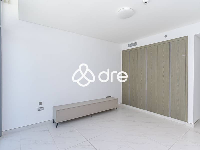 12 DRE04714-Edit. JPG