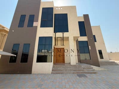 6 habitaciones Villa para en Alquiler en Ras Al Khaimah Creek, Ras Al Khaimah - WhatsApp Image 2026-08-19 at 9.35. 34 PM (1). jpeg 6 habitaciones Villa para en Alquiler en Ras Al Khaimah Creek, Ras Al Khaimah - WhatsApp Image 2026-08-19 at 9.35. 34 PM (1). jpeg