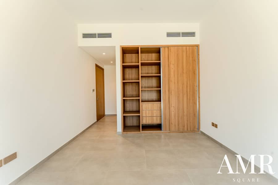 8 Jebel Ali Village Villa-5. jpg