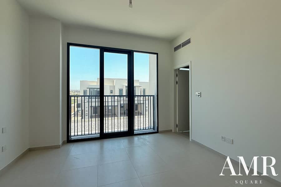 25 Jebel Ali Village_3BHK_Townhouse 24. jpg
