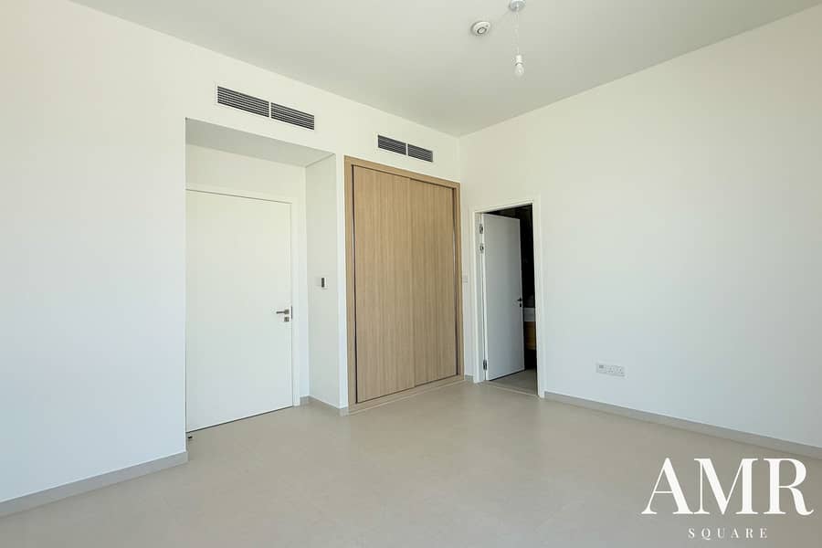 24 Jebel Ali Village_4bhk_Townhouse-22. jpg
