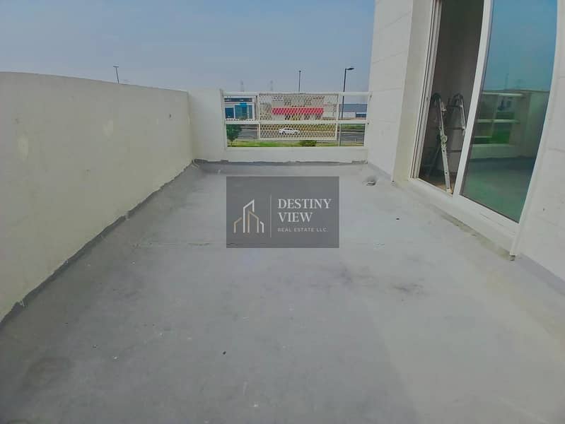10 39ad4dca-7dea-4966-a74f-5d38022f081a. jpg