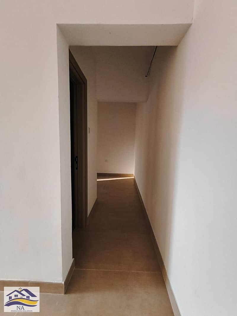 4 307972. jpg