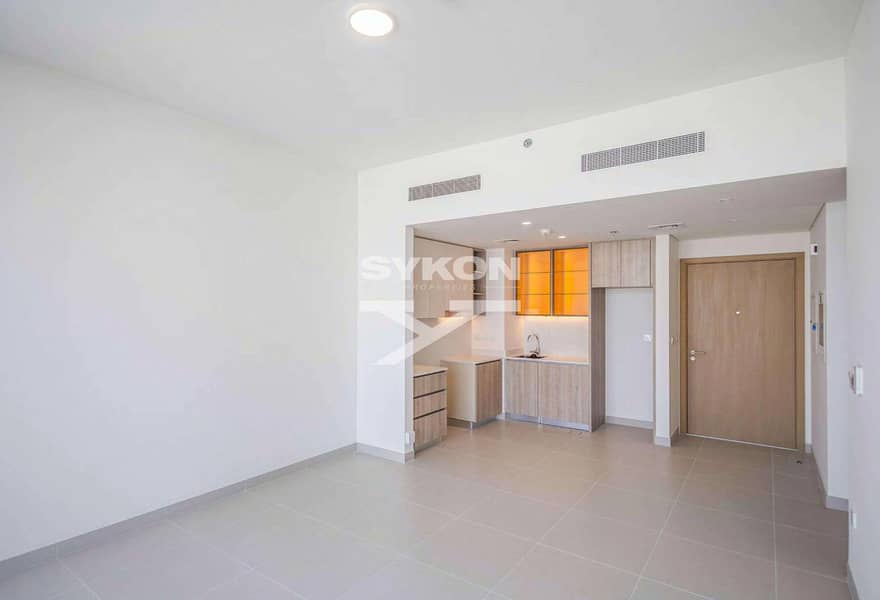 2 High-Floor-1BR-Balcony-Downtown-and-Park-sykon-S-2491-05. jpg