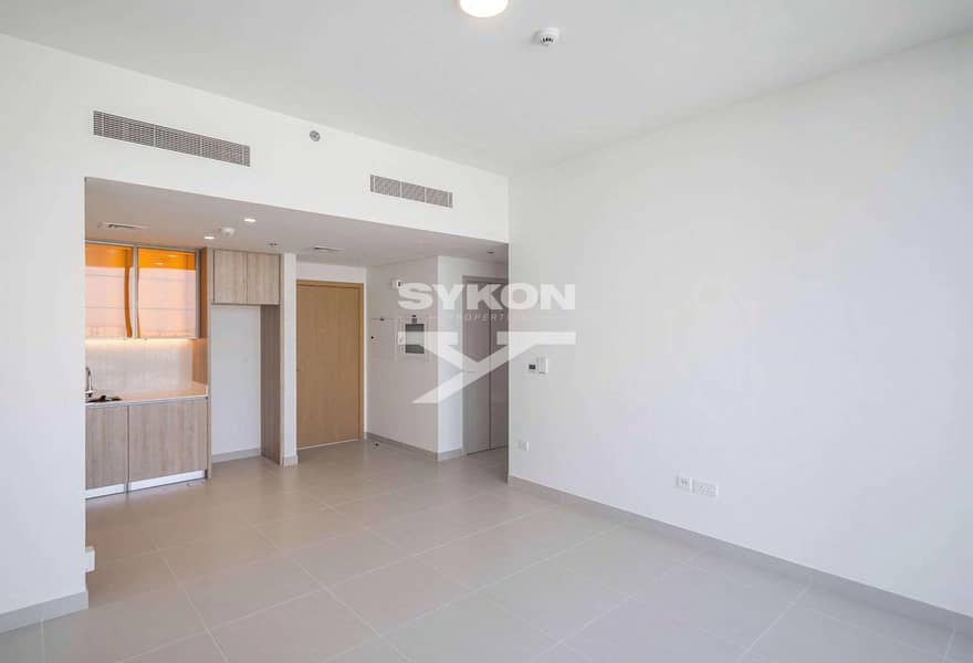3 High-Floor-1BR-Balcony-Downtown-and-Park-sykon-S-2491-04. jpg