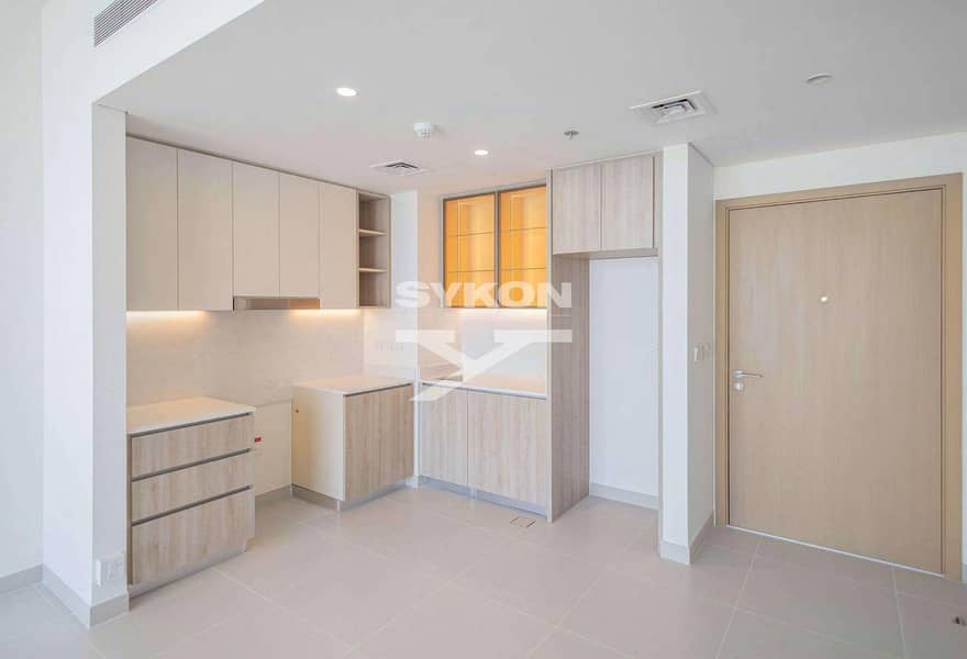 7 High-Floor-1BR-Balcony-Downtown-and-Park-sykon-S-2491-06. jpg